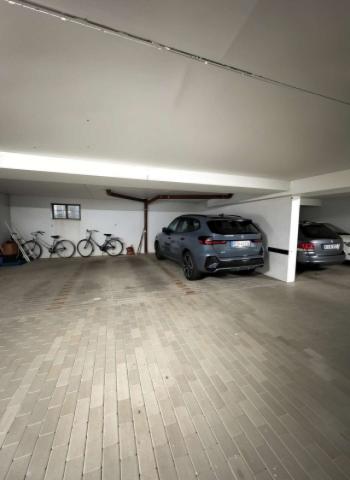 Tiefgaragenstellplatz