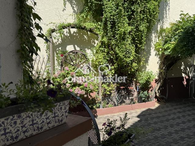 Begrünter Hof