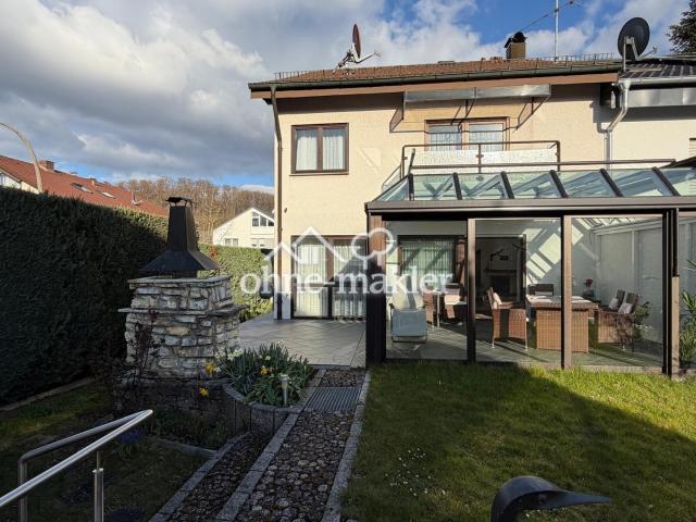 Garden with conservatory