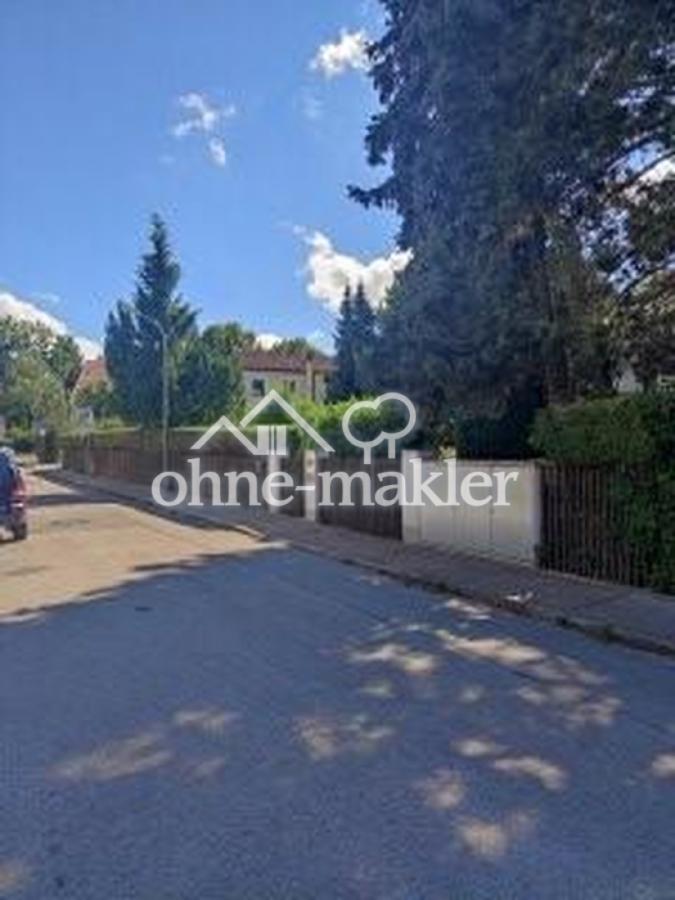 35m Straßenfront ruhige Lage