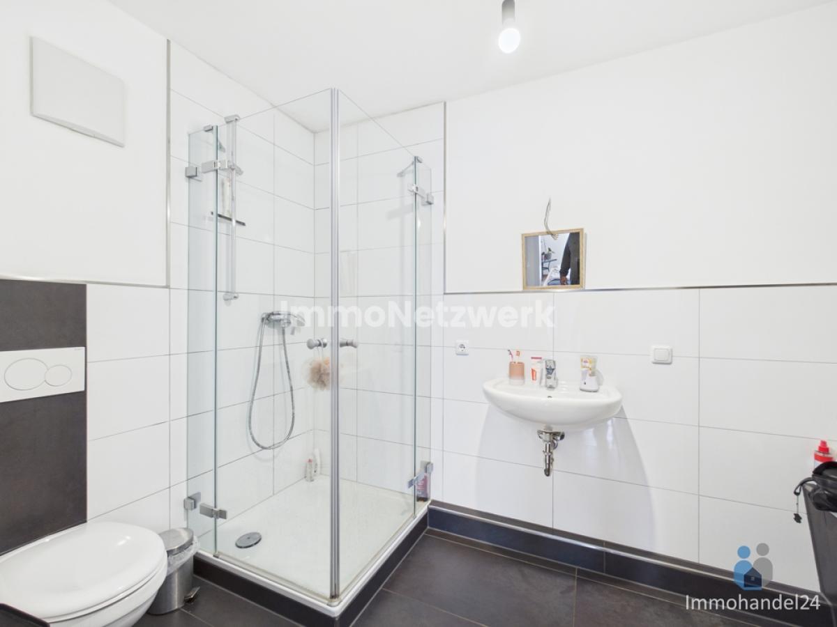 Bad mit Dusche u0026 Wanne