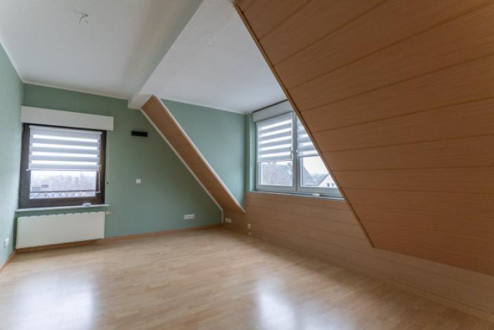 Kinder-/ Arbeitszimmer