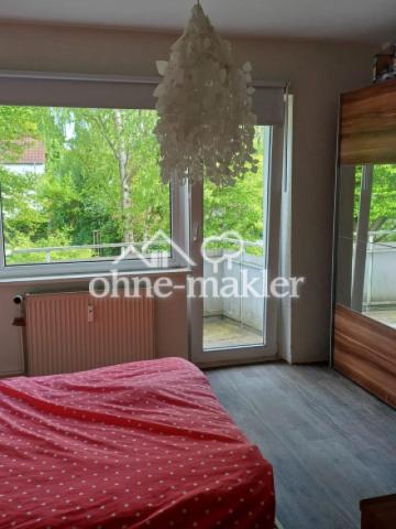 Schlafzimmer im OG mit Balkon