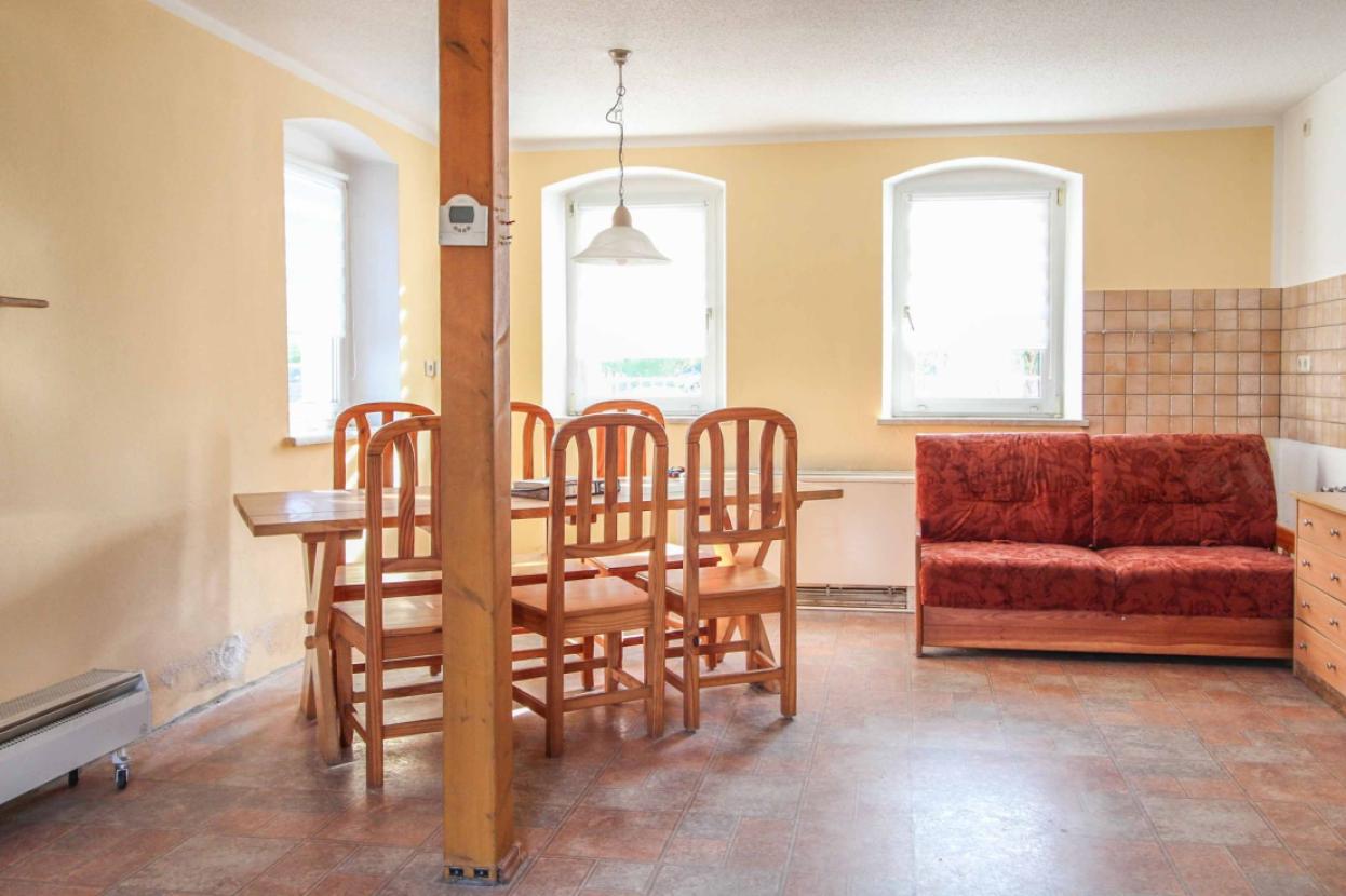 Wohnzimmer mit Küchenzeile