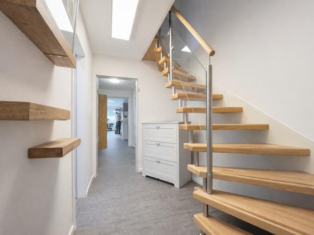 EG Flur Treppe nach oben