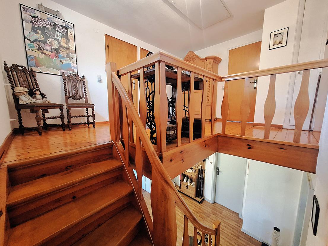 Treppenhaus ins Obergeschoss