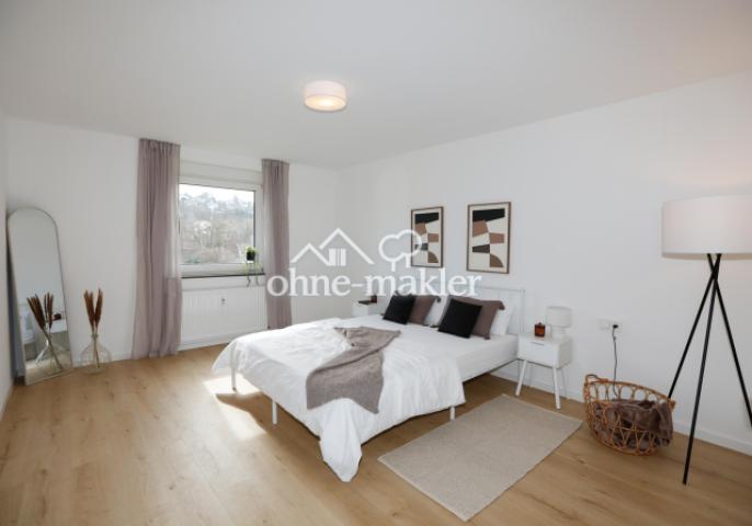 Schlafzimmer Bild 1