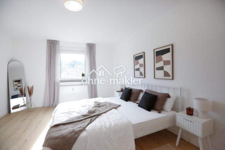 Schlafzimmer Bild 2