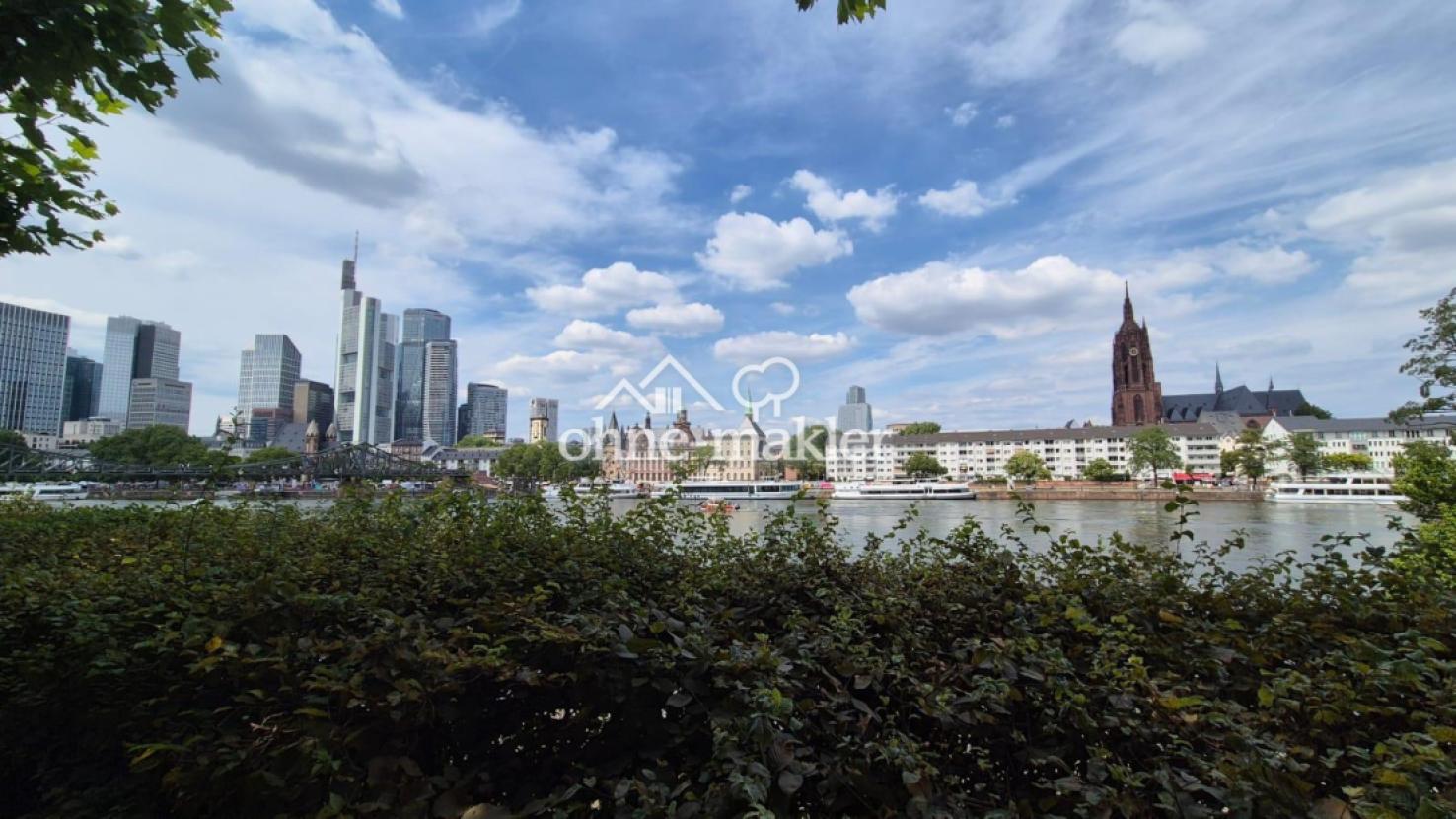 Südliches Mainufer oben (300m)
