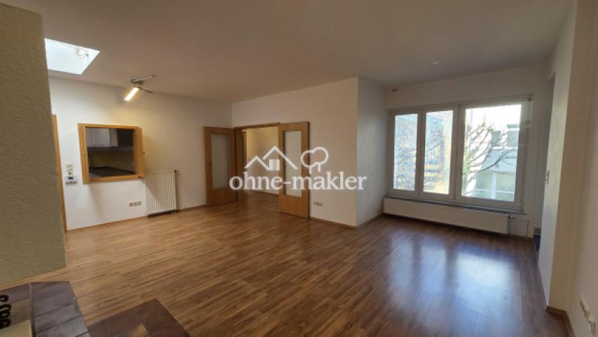 Wohnzimmer mit Hofblick