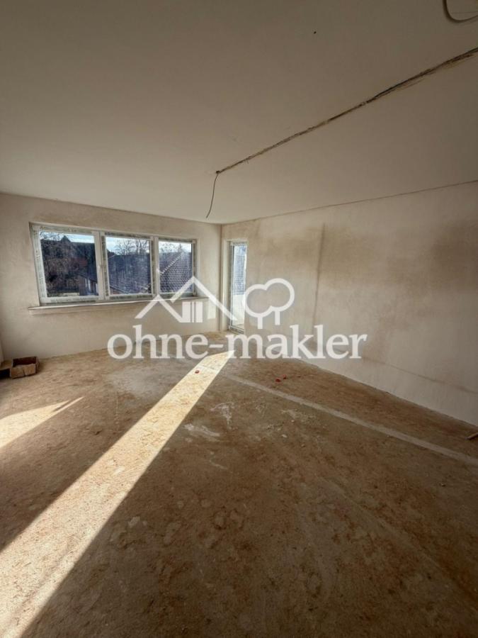 Wohnzimmer + Balkon 3 Zi. Wg.