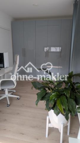Büro, OG