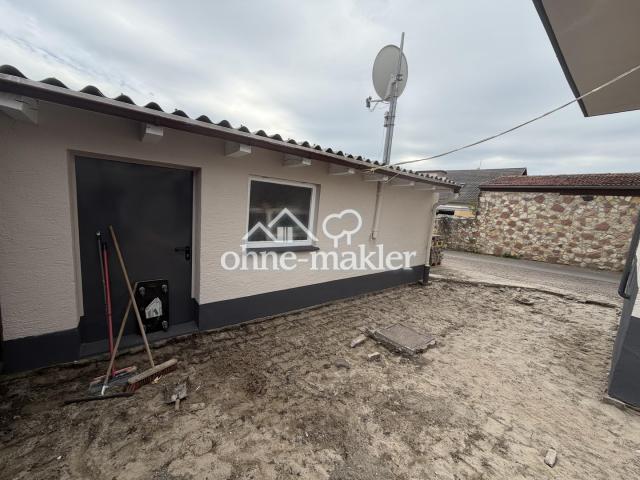 Hof / Garage 