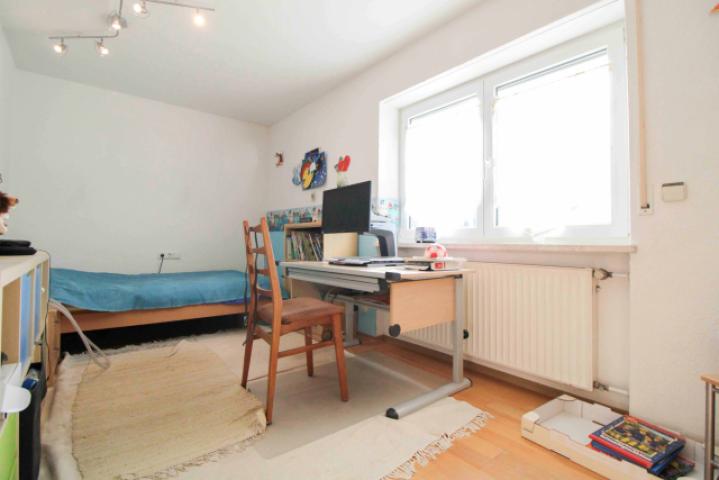 Kinderzimmer EG