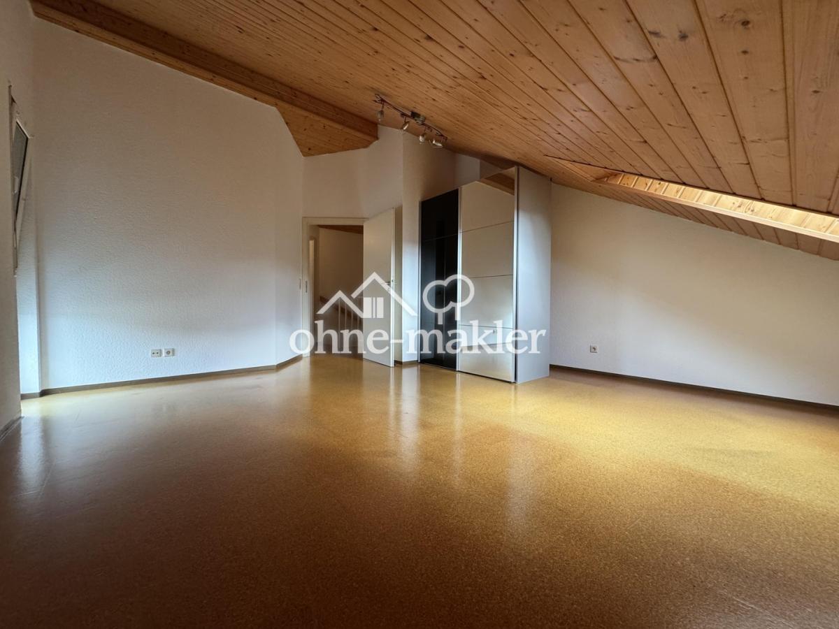 Dachgeschoss Zimmer 2