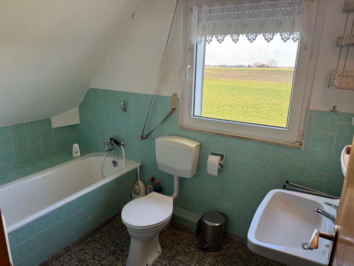 Bad mit Wanne