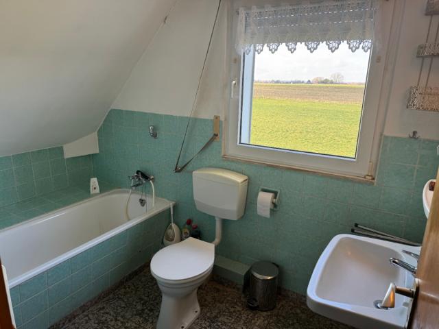 Bad mit Wanne