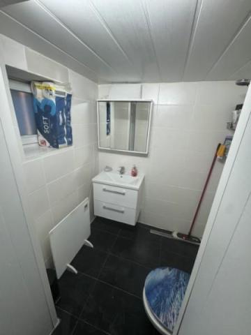 8 Dusche WC