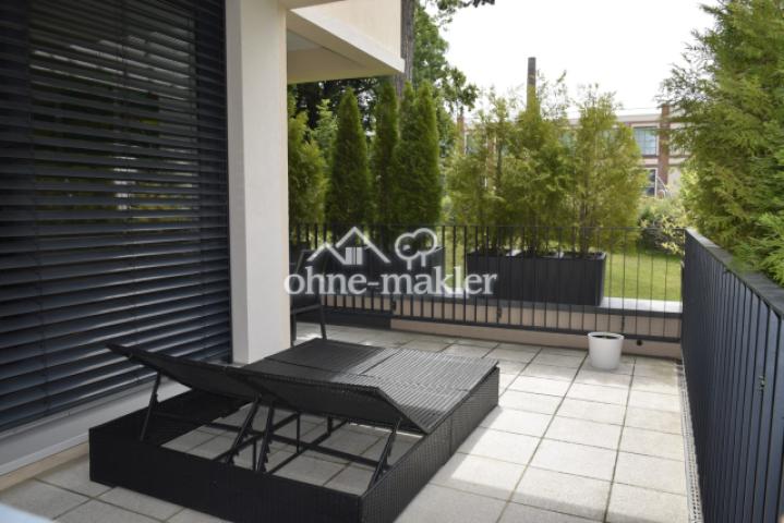 Großzügige Loggia zum Relaxen
