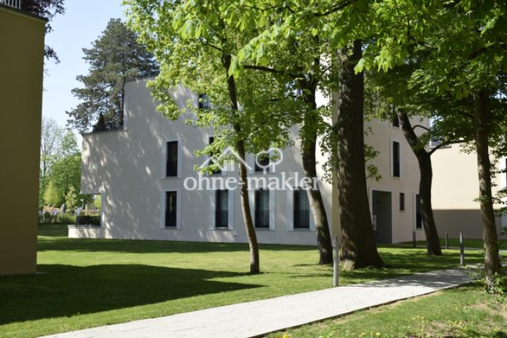Hausansicht vom Park aus