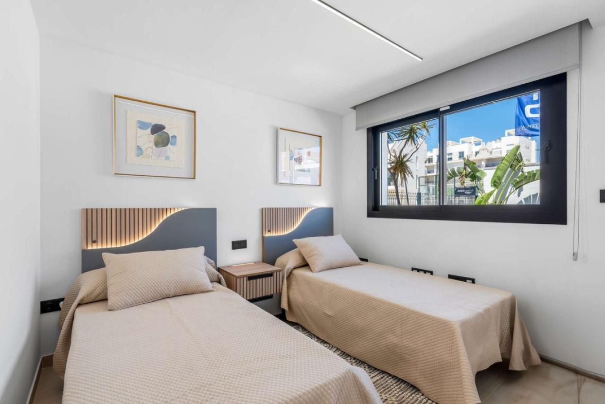 Show House Oasis Laguna 24