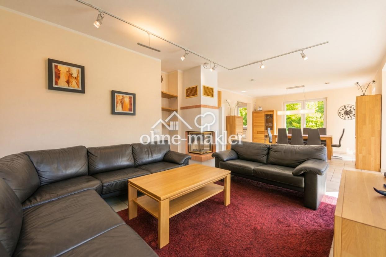 Wohnzimmer Blick auf Kamin