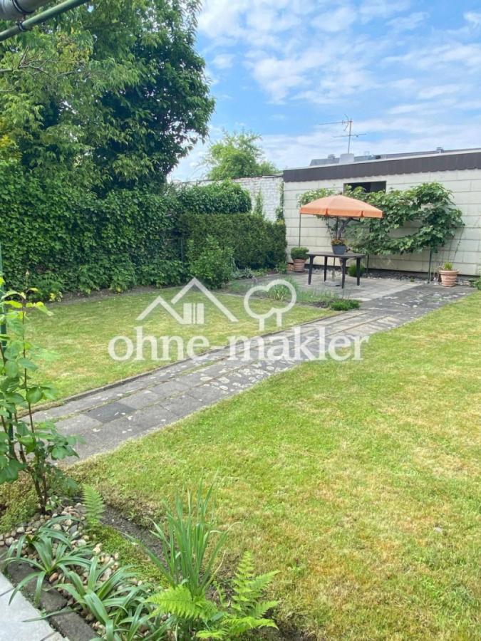 Gartenansicht mit Sitzplatz