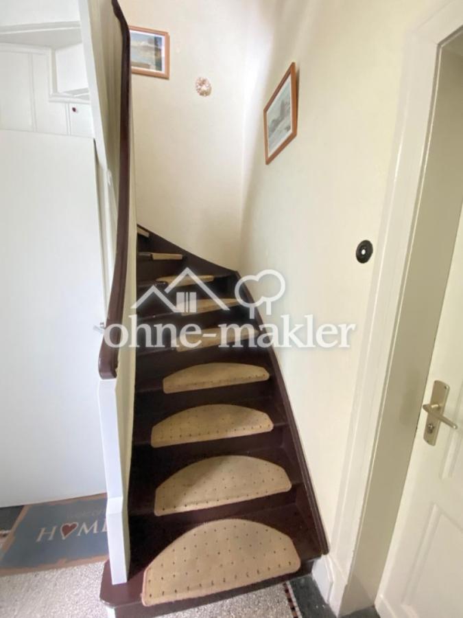 Treppe EG zur 1 Etg.