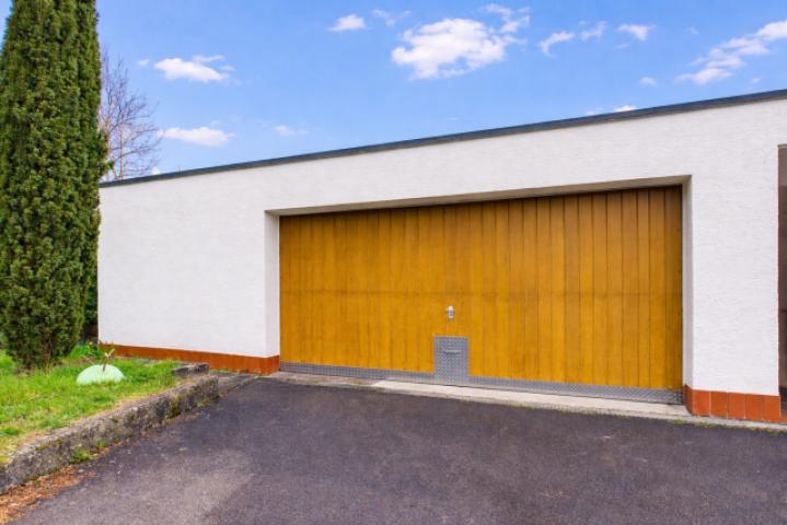 XL Garage