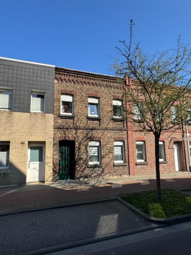 Straßenansicht