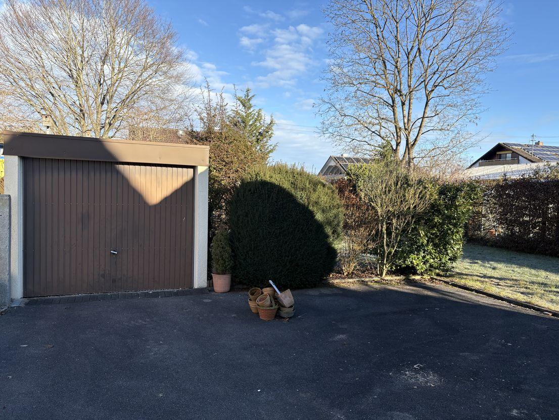 zweite Garage