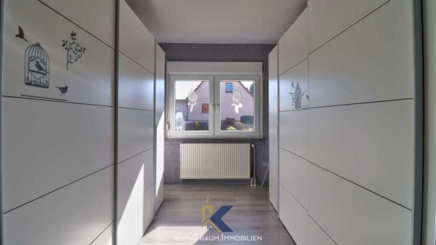 Ankleidezimmer EG