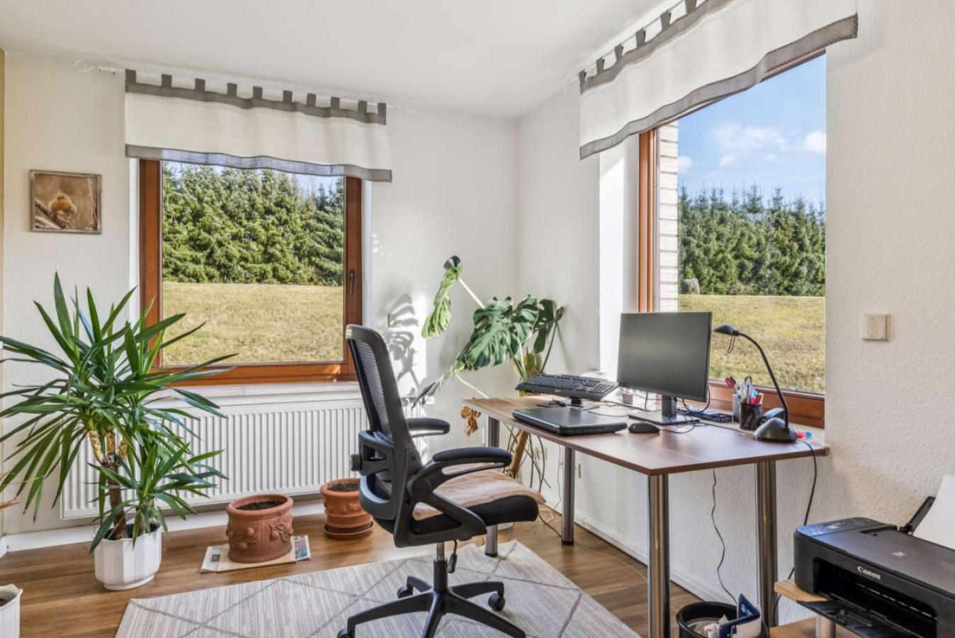 Büro im Untergeschoss