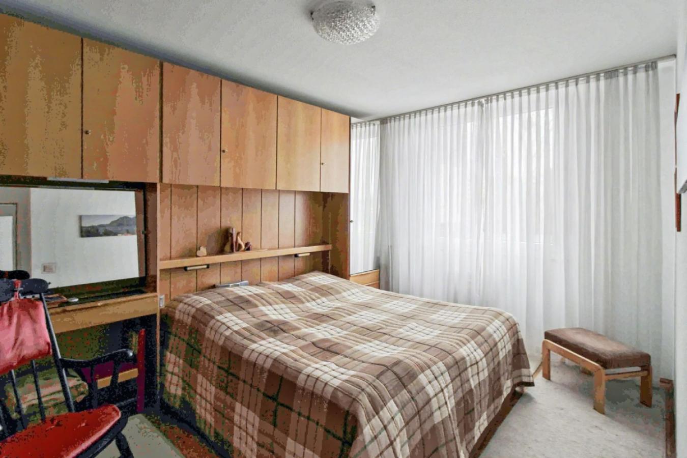 Schlafzimmer 1