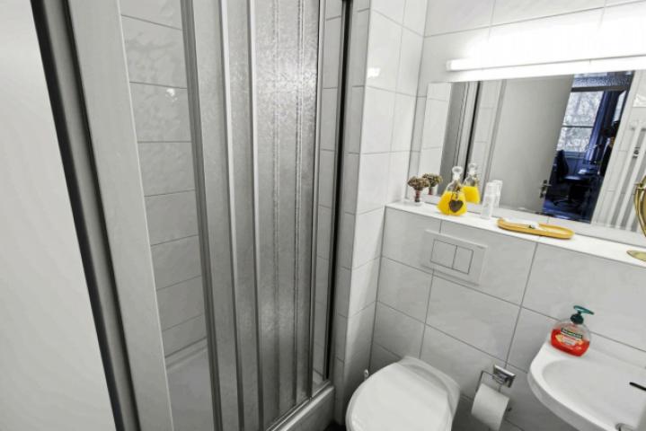 Badezimmer 2