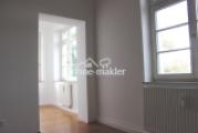 Wohnzimmer mit kleinem Erker