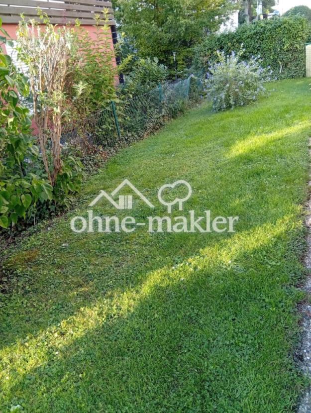 Garten seitlich