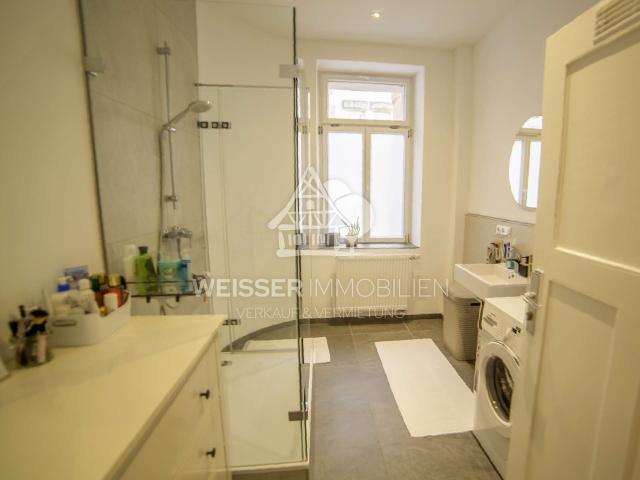 Badezimmer Ansicht 1