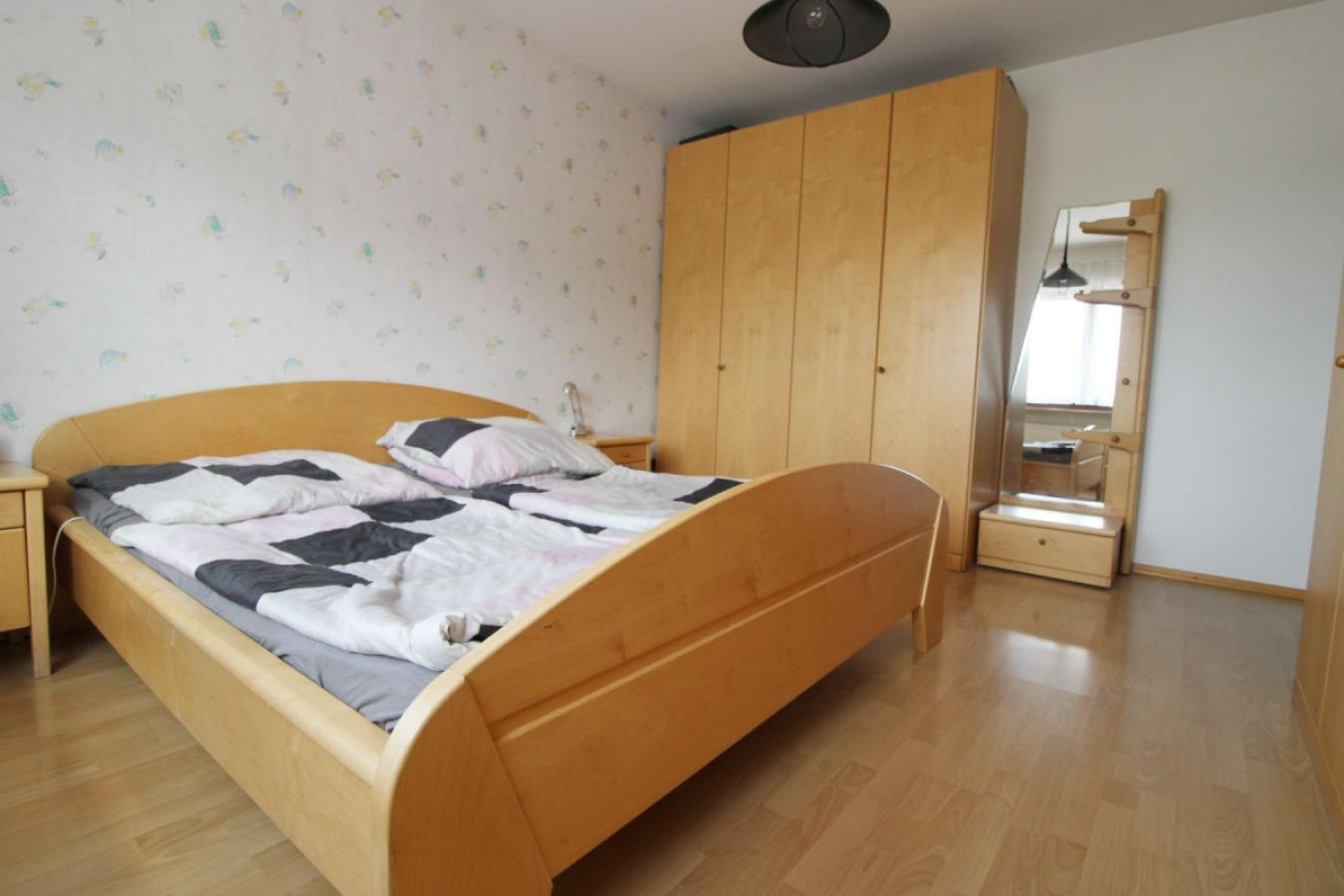 Schlafzimmer Bild 2