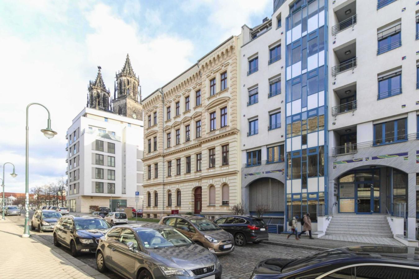 Straßenansicht