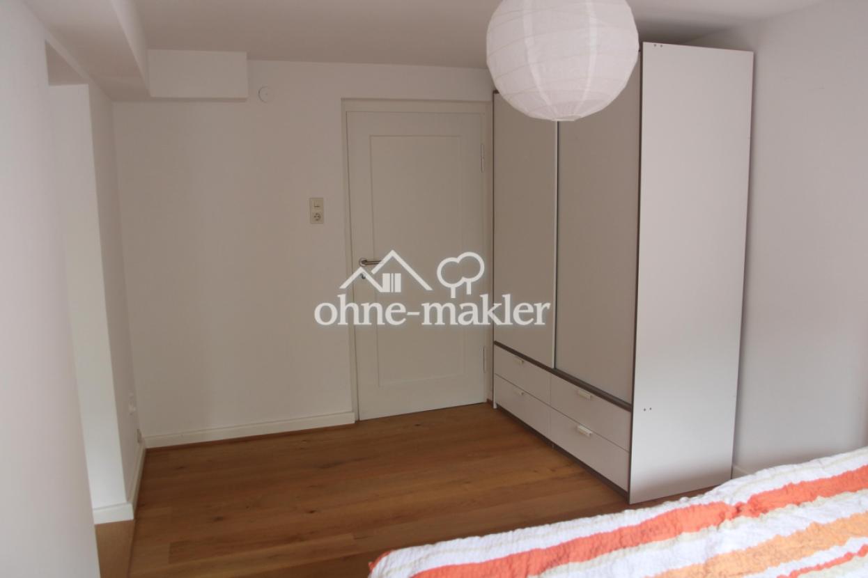 Schlafzimmer Gartengeschoss