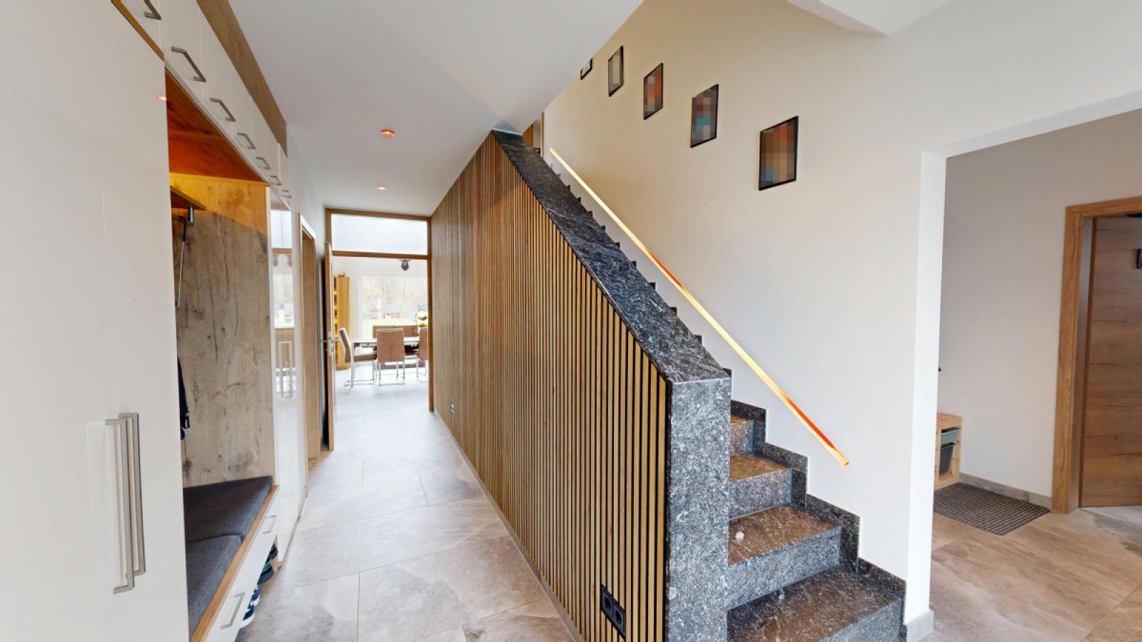 Eingang, Treppenhaus EG