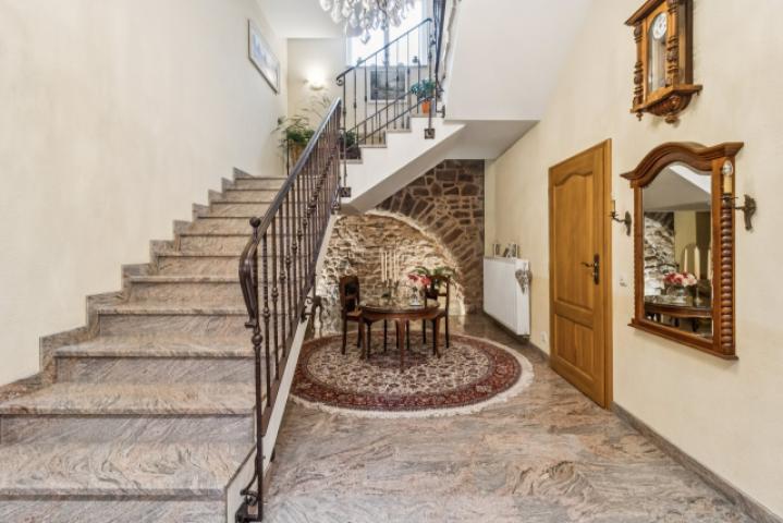 Sehr schönes Treppenhaus