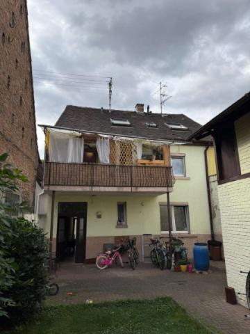 Hausrückseite