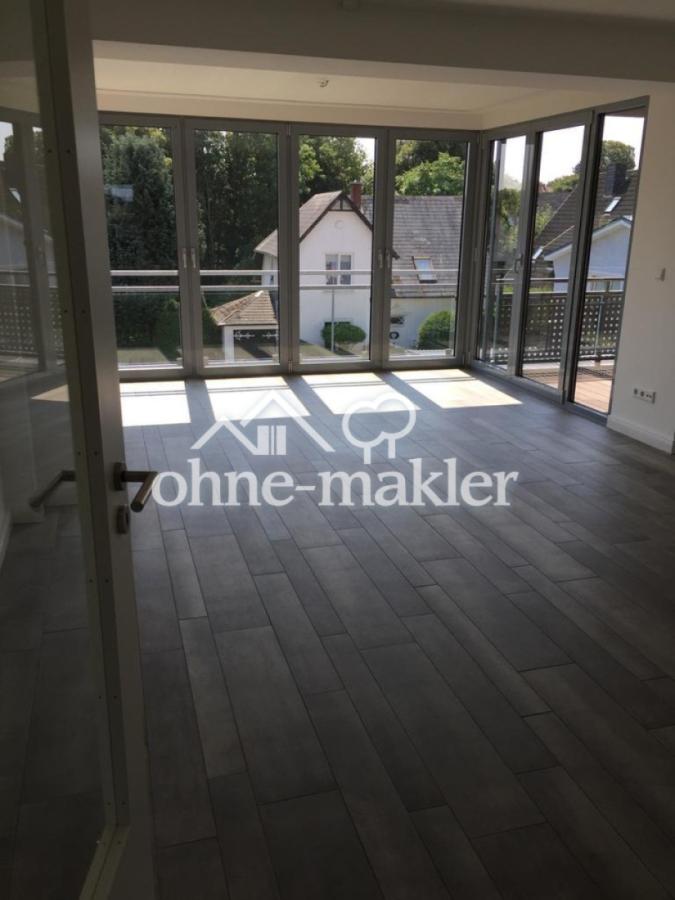 Bodentiefe Fenster/ Südbalkon