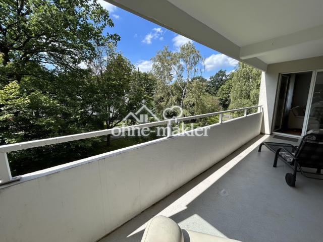 großer Balkon, Blick West