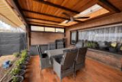 überdachte Terrasse