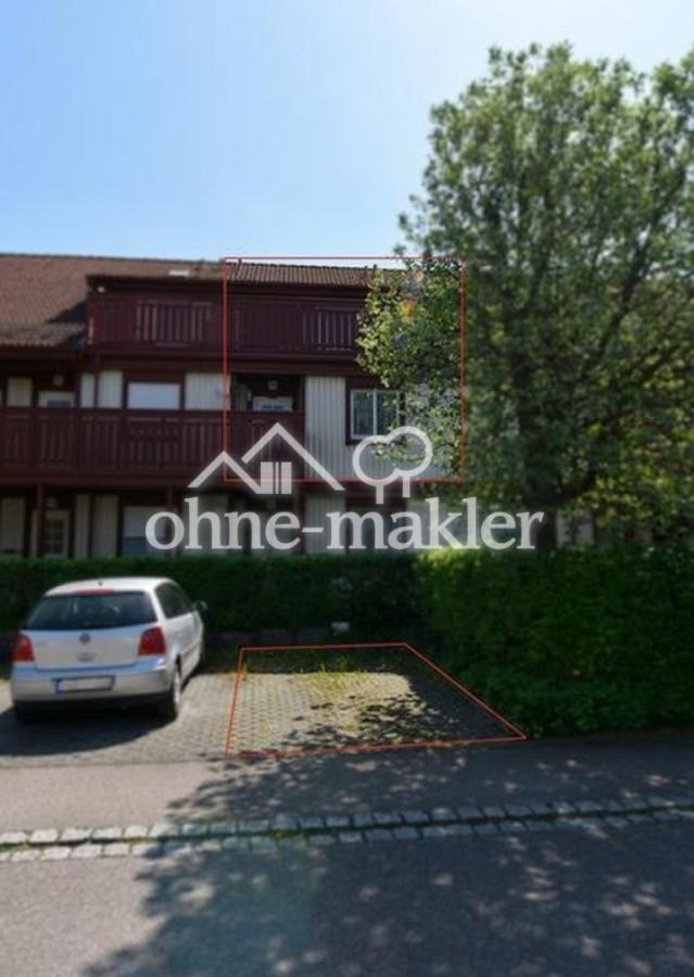 Außenseite Nord mit Stellplatz