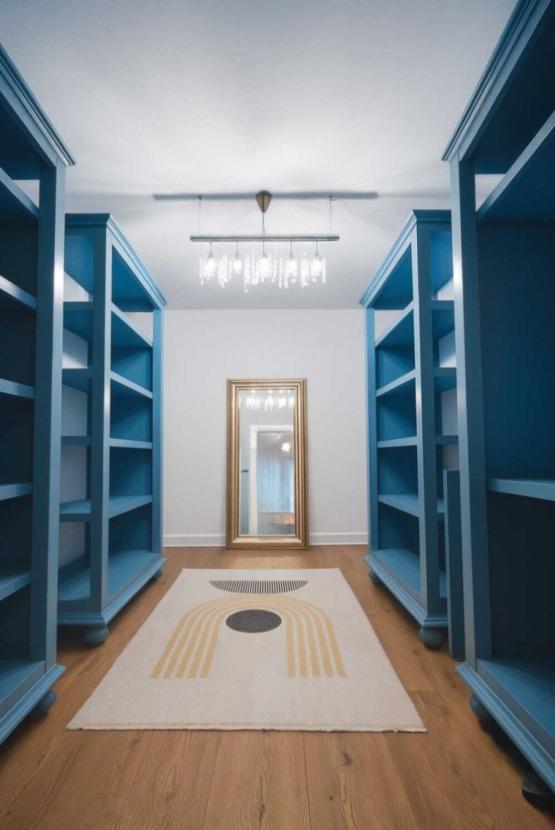 2.OG-begehbarer Kleiderschrank