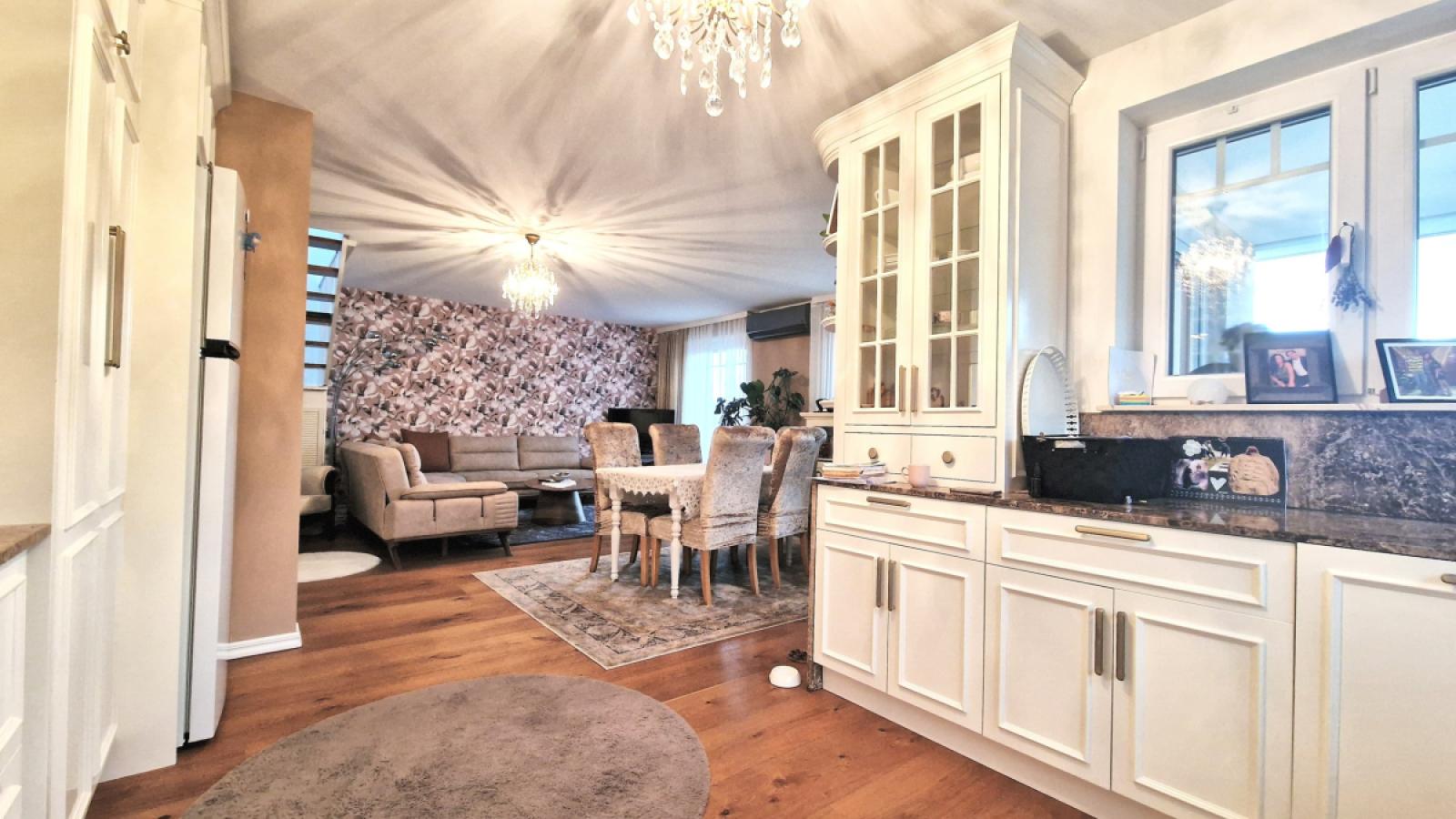 2.OG-Wohn- und Essbereich